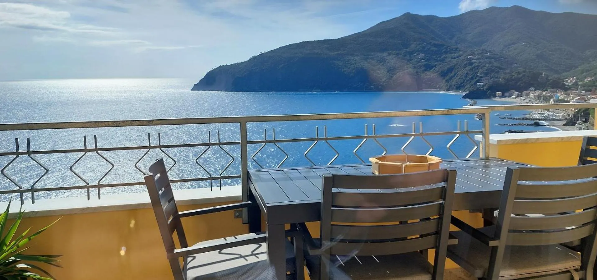 아파트 Appartamenti Enrica With Amazing View 모네글리아