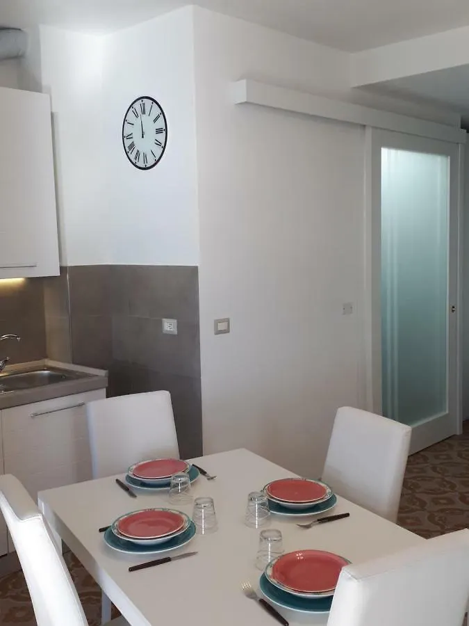 Apartment Appartamenti Enrica With Amazing View Moneglia