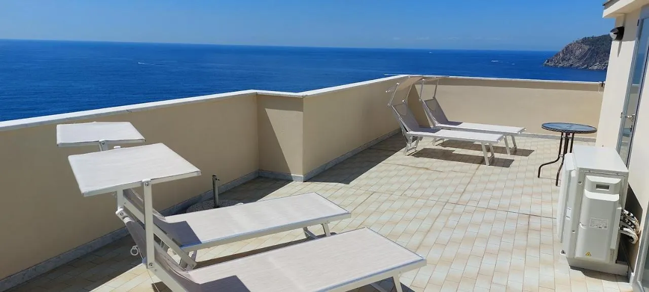 Appartamenti Enrica With Amazing View Moneglia Apartmán
