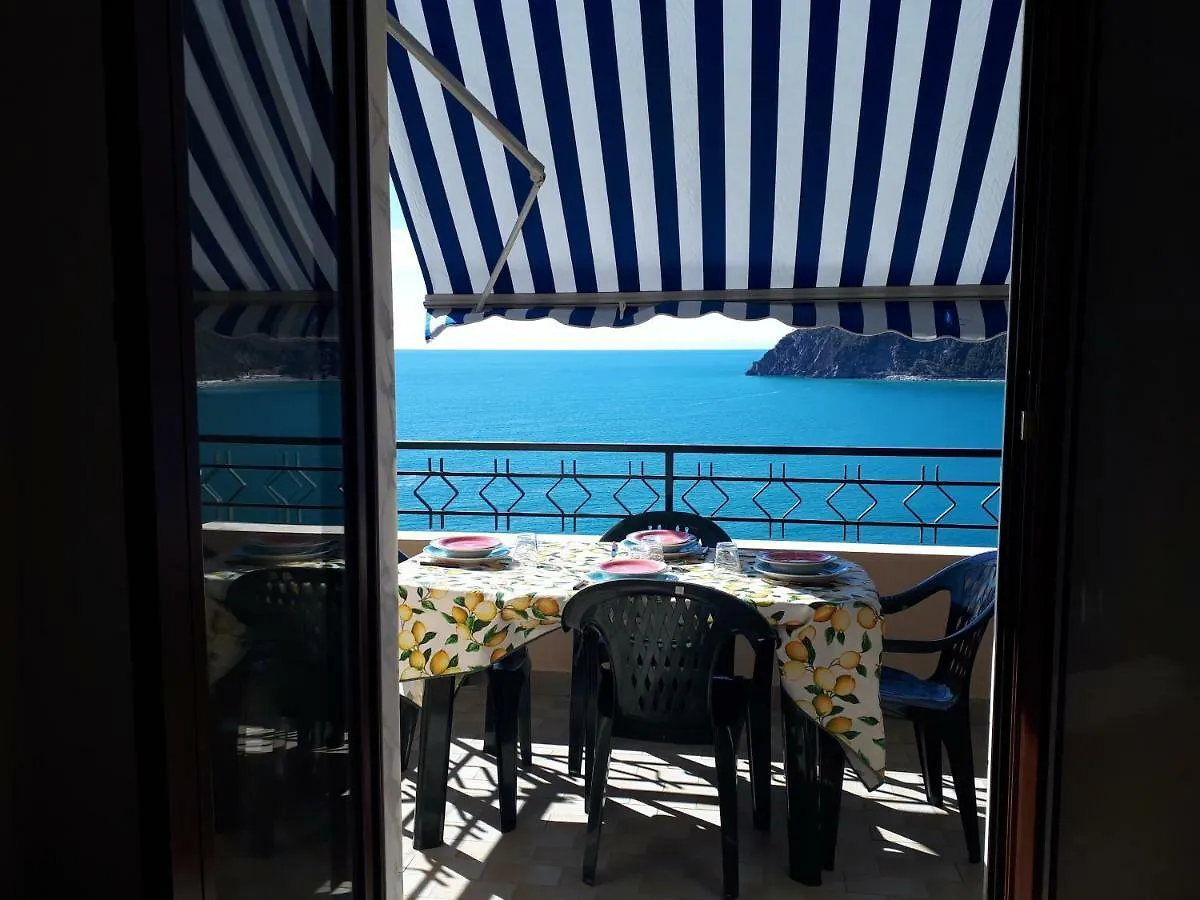 Appartamenti Enrica With Amazing View Moneglia Apartmán